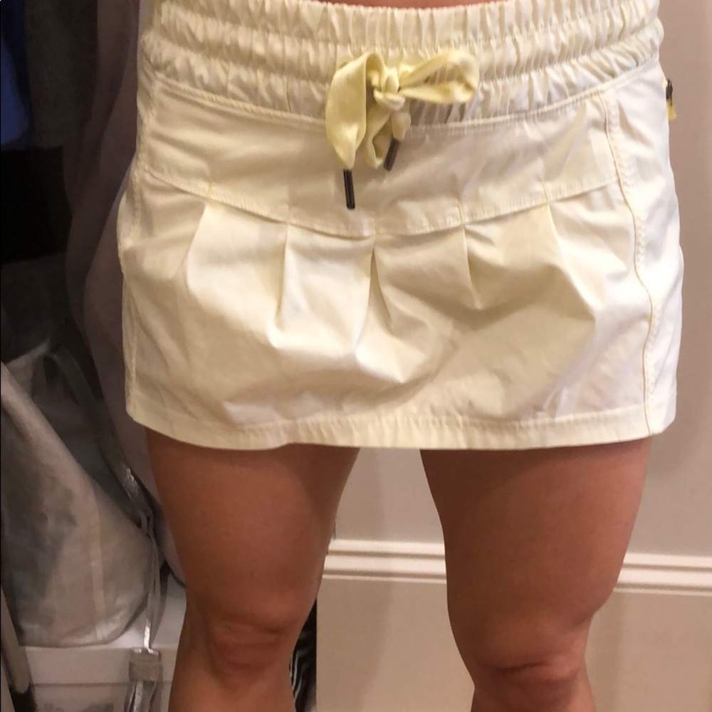 RARE Lululemon light yellow skirt from Canada